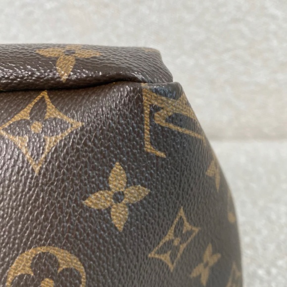 Authentic Louis Vuitton Artsy MM bag Monogram - Picture 10 of 16